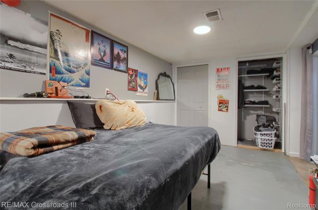 7367 Cavell Street, Westland, MI 48185