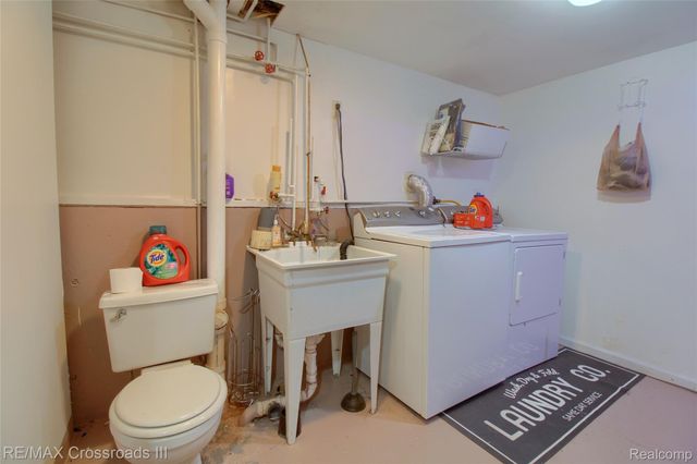 7367 Cavell Street, Westland, MI 48185