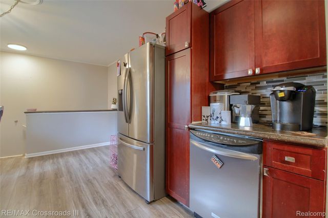 7367 Cavell Street, Westland, MI 48185