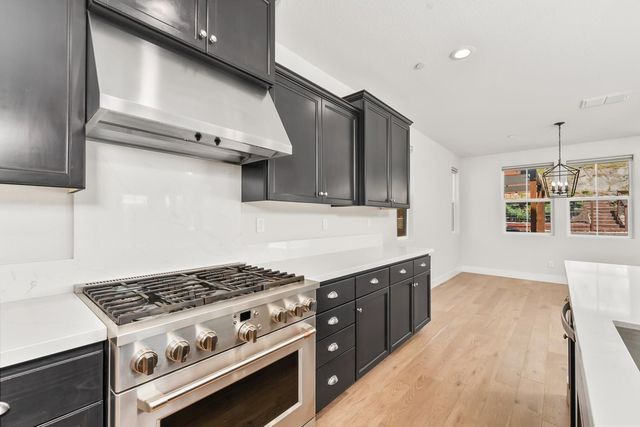 3166 Sofia Dr, Lincoln, CA 95648