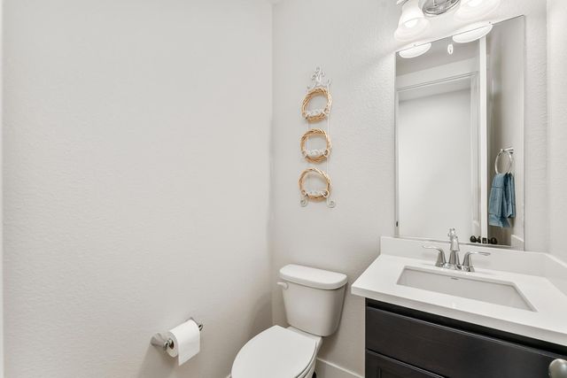 3166 Sofia Dr, Lincoln, CA 95648