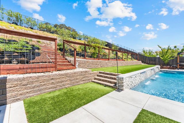 3166 Sofia Dr, Lincoln, CA 95648