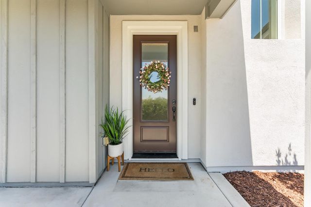 3166 Sofia Dr, Lincoln, CA 95648