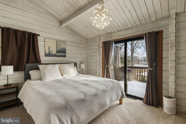 137 PLUM POINT RD, Elkton, MD 21921