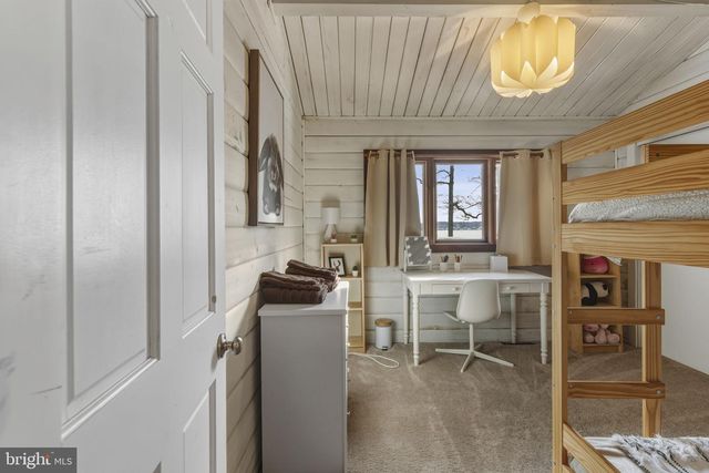 137 PLUM POINT RD, Elkton, MD 21921