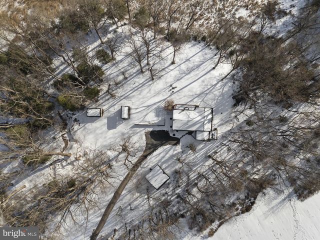 137 PLUM POINT RD, Elkton, MD 21921