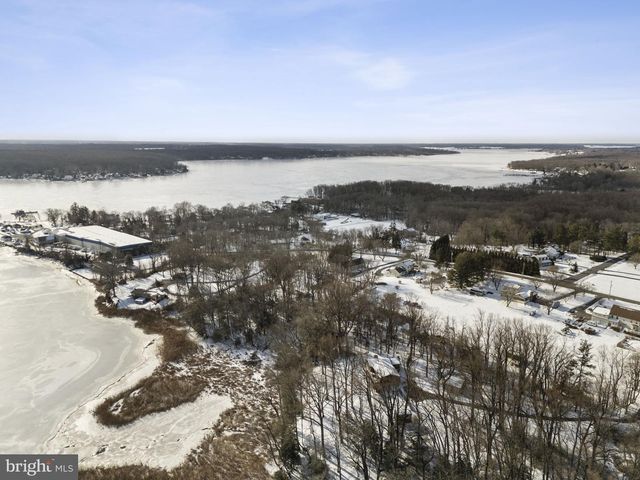 137 PLUM POINT RD, Elkton, MD 21921