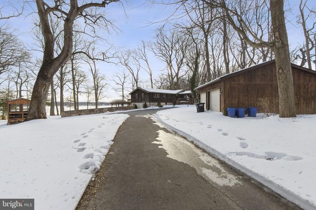 137 PLUM POINT RD, Elkton, MD 21921