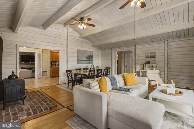 137 PLUM POINT RD, Elkton, MD 21921