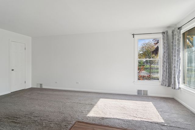 9930 Montrose Avenue, Schiller Park, IL 60176