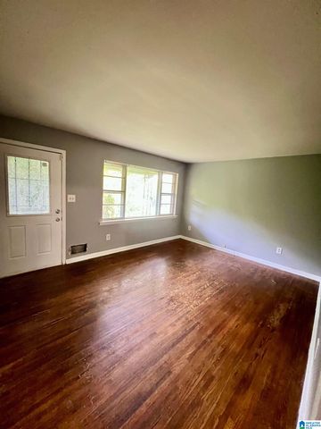 1913 DAY AVENUE, Tarrant, AL 35217