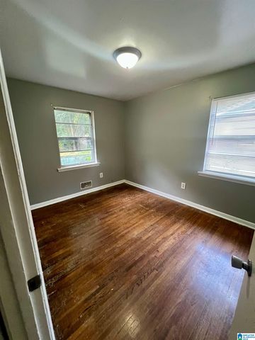 1913 DAY AVENUE, Tarrant, AL 35217