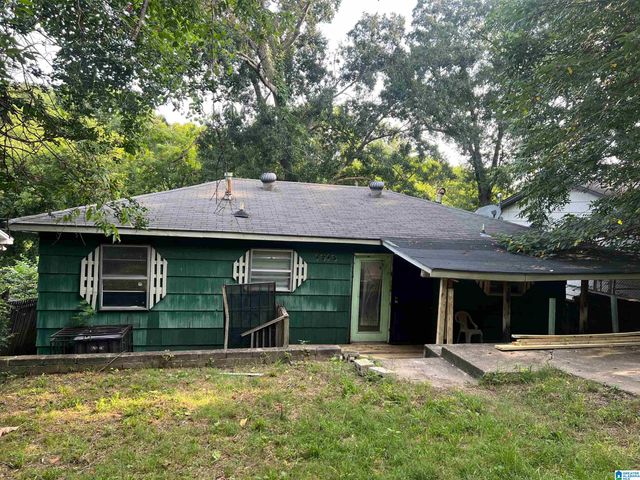 1913 DAY AVENUE, Tarrant, AL 35217