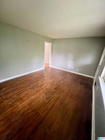 1913 DAY AVENUE, Tarrant, AL 35217
