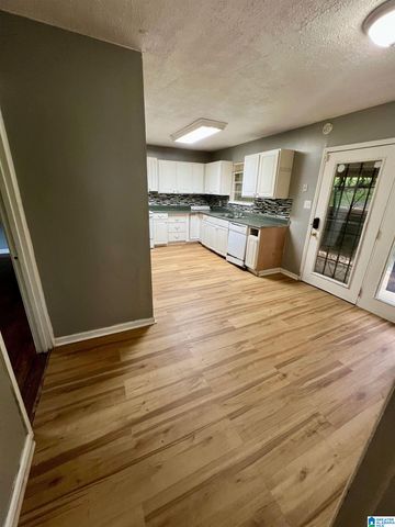 1913 DAY AVENUE, Tarrant, AL 35217
