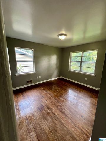 1913 DAY AVENUE, Tarrant, AL 35217
