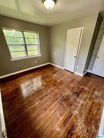 1913 DAY AVENUE, Tarrant, AL 35217