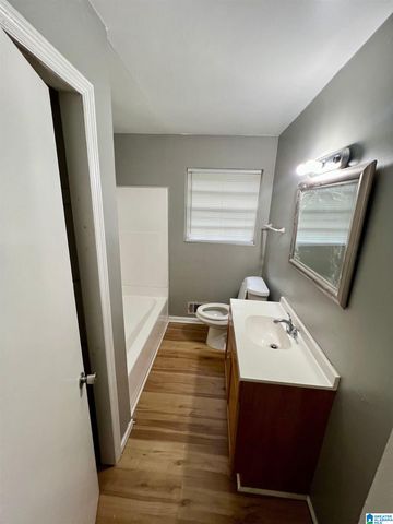 1913 DAY AVENUE, Tarrant, AL 35217