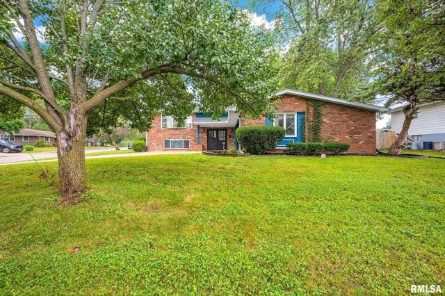 2922 W GILBERT Avenue, Peoria, IL 61604
