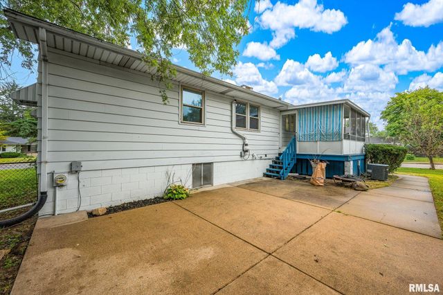 2922 W GILBERT Avenue, Peoria, IL 61604