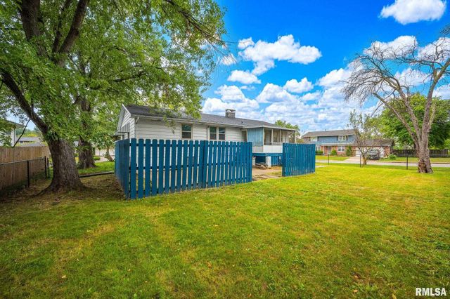 2922 W GILBERT Avenue, Peoria, IL 61604