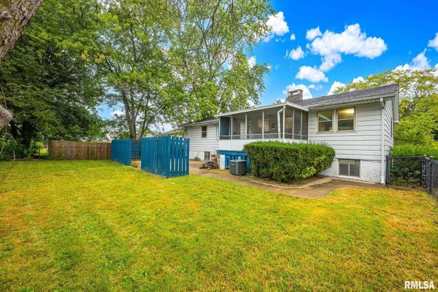 2922 W GILBERT Avenue, Peoria, IL 61604