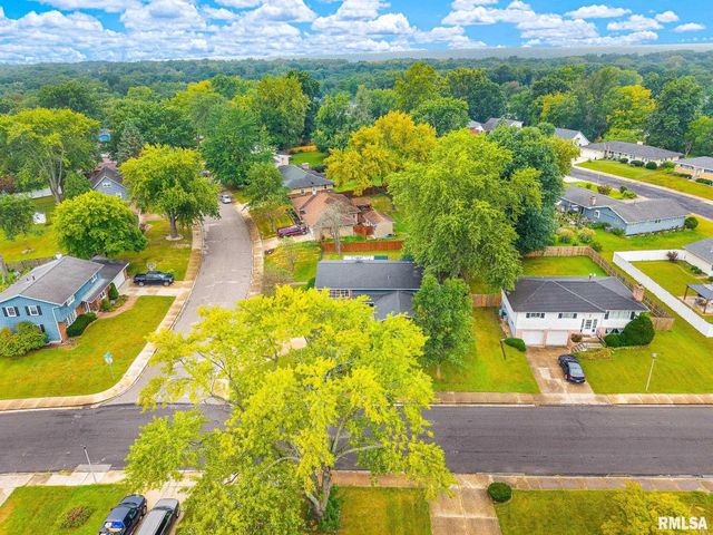 2922 W GILBERT Avenue, Peoria, IL 61604