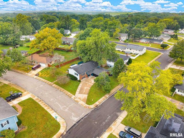 2922 W GILBERT Avenue, Peoria, IL 61604