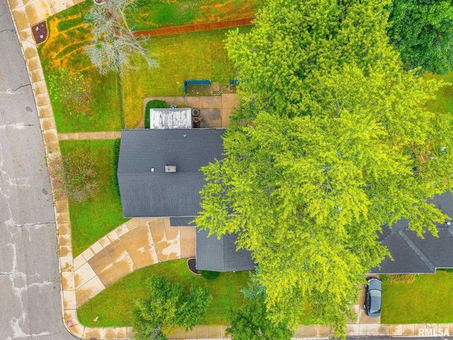 2922 W GILBERT Avenue, Peoria, IL 61604