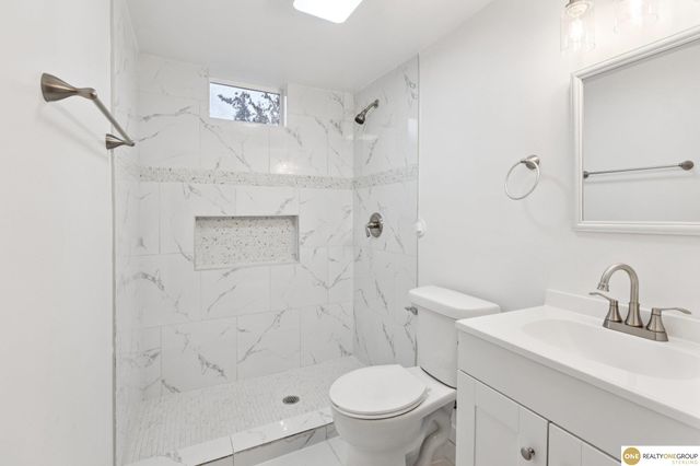 6905 Laurel Avenue, Omaha, NE 68104