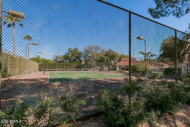 8829 E RIVIERA Drive, Scottsdale, AZ 85260