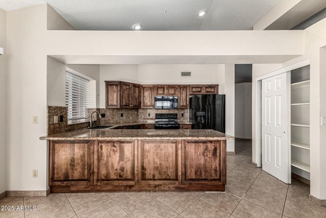 8829 E RIVIERA Drive, Scottsdale, AZ 85260