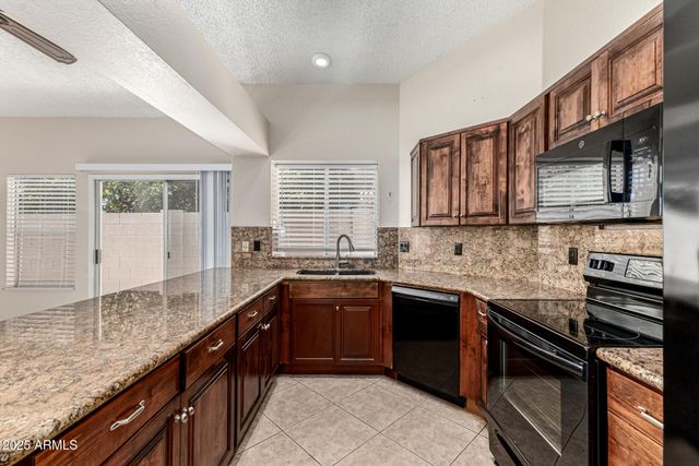 8829 E RIVIERA Drive, Scottsdale, AZ 85260