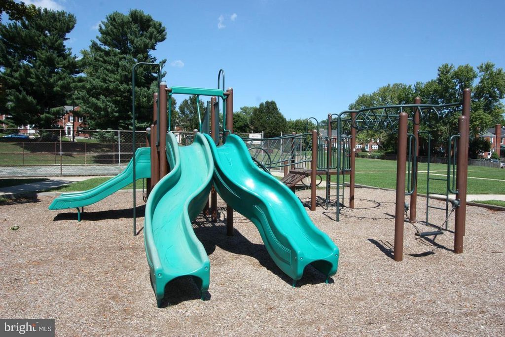 Image 30 of property listing at 8152 GLEN GARY RD, Towson, MD 21286