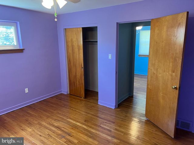 301 BERRYHILL RD, Harrisburg, PA 17109