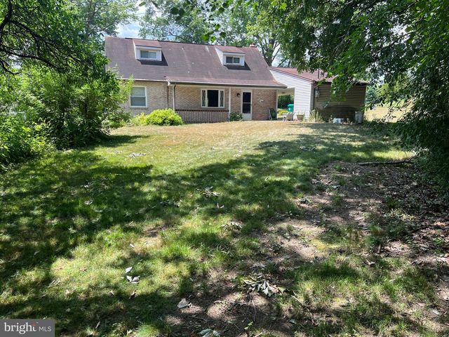 301 BERRYHILL RD, Harrisburg, PA 17109