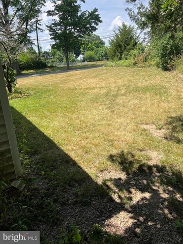 301 BERRYHILL RD, Harrisburg, PA 17109