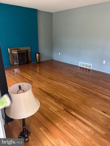 301 BERRYHILL RD, Harrisburg, PA 17109