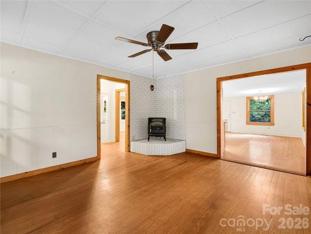 989 Fox Mountain Road, Columbus, NC 28722