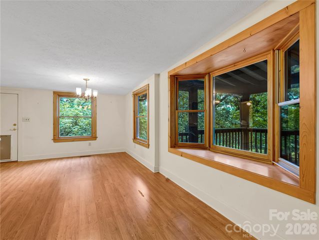 989 Fox Mountain Road, Columbus, NC 28722