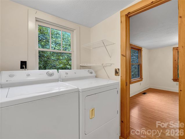 989 Fox Mountain Road, Columbus, NC 28722