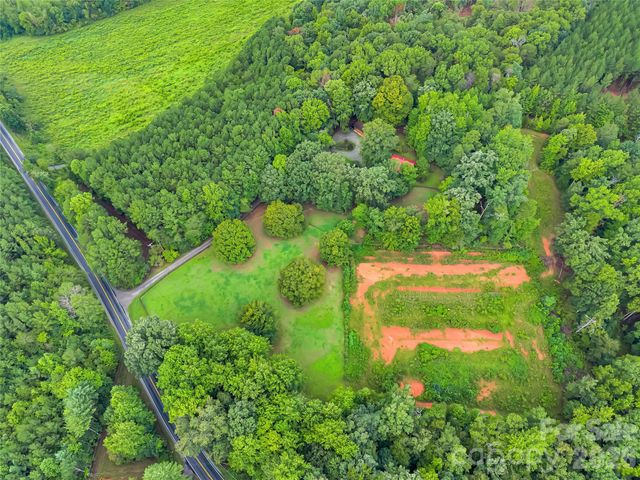 989 Fox Mountain Road, Columbus, NC 28722