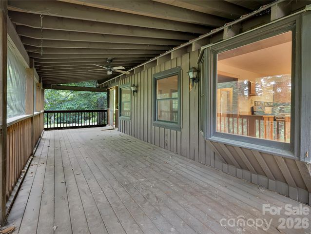 989 Fox Mountain Road, Columbus, NC 28722