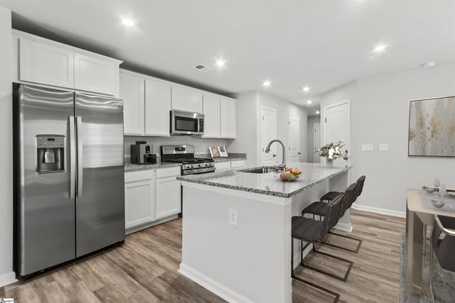 1277 Forestbrook Lane, Spartanburg, SC 29303