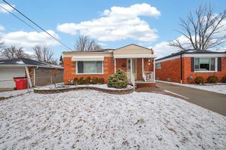 20701 Meier Road, Saint Clair Shores, MI 48081