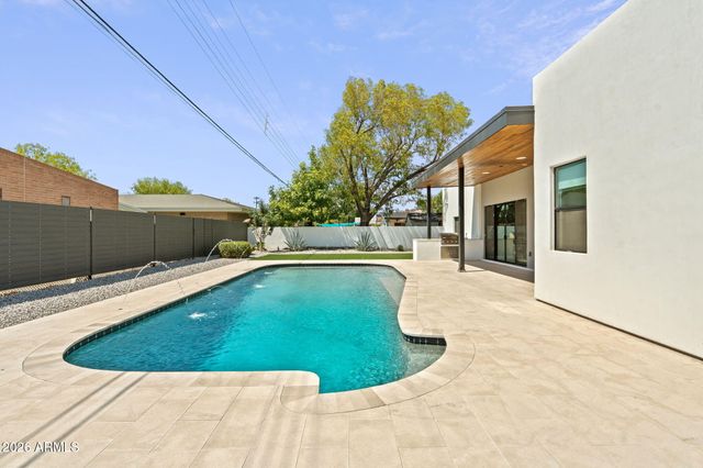 3446 N 47TH Street, Phoenix, AZ 85018