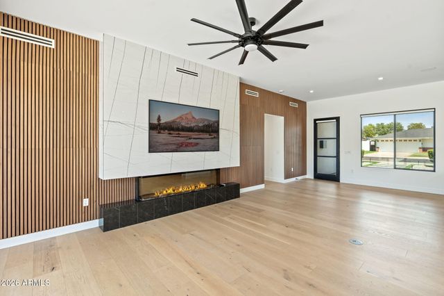 3446 N 47TH Street, Phoenix, AZ 85018