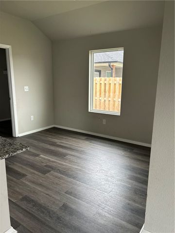 2533 E Foxbury Street, Siloam Springs, AR 72761