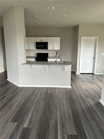 2533 E Foxbury Street, Siloam Springs, AR 72761