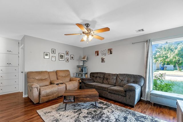 760 S Baltimore Ave, Derby, KS 67037